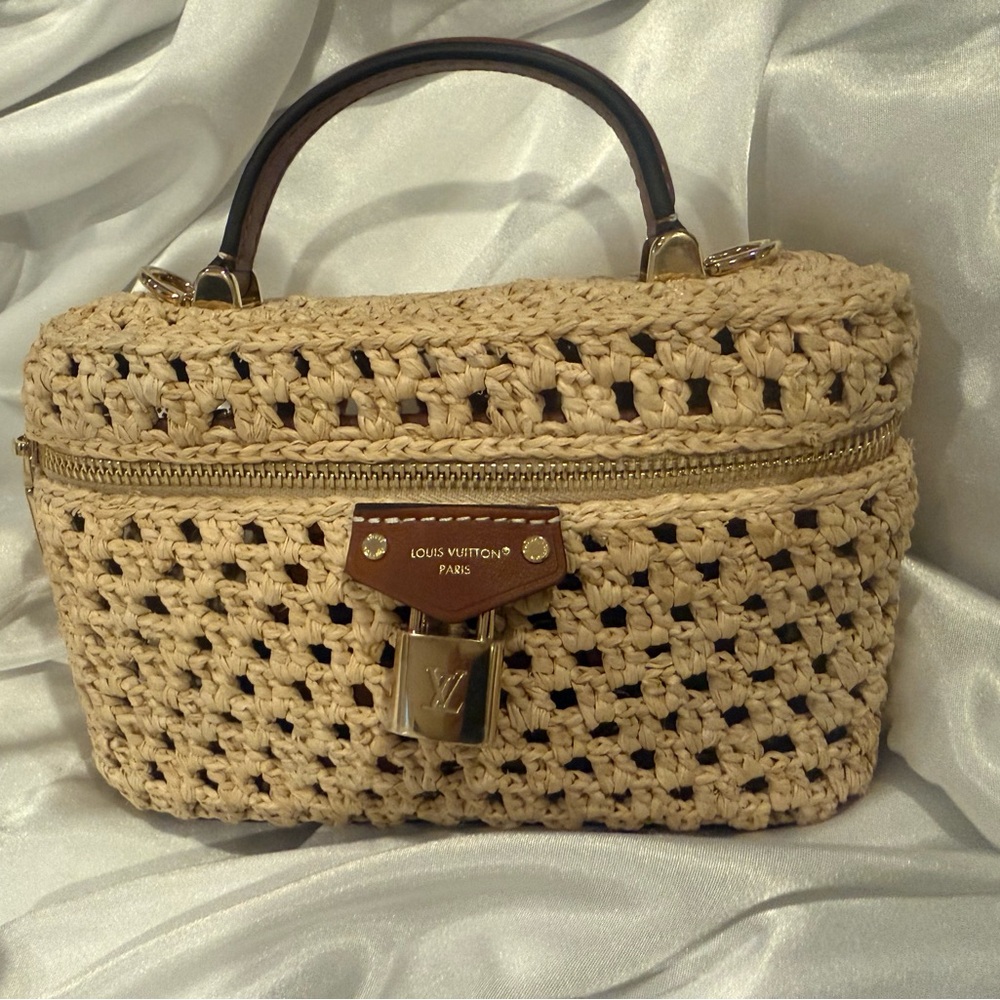 Louis Vuitton Vanity Chain Pouch Crossbody in Natural Raffia
